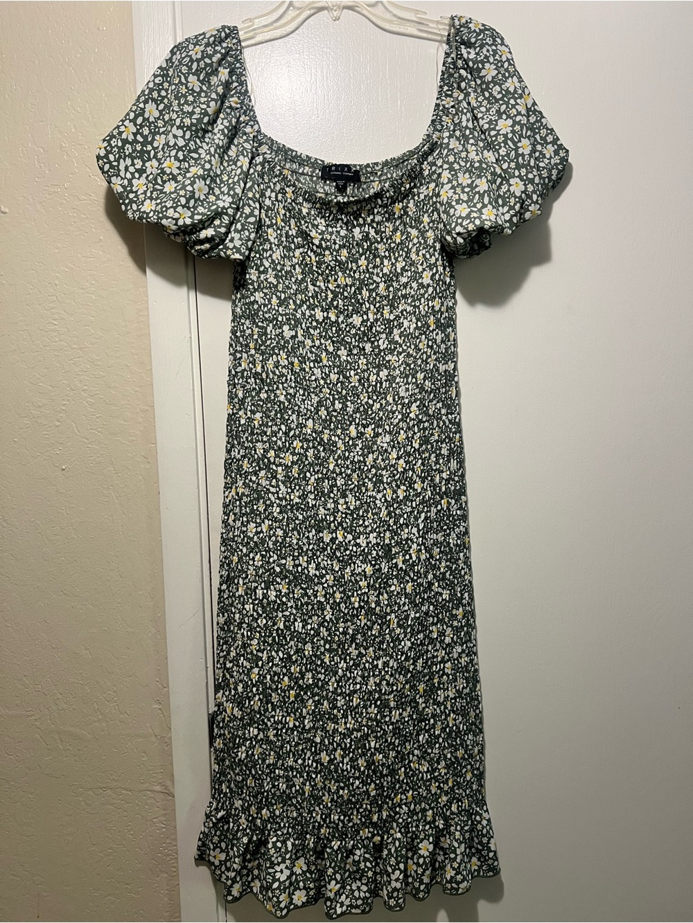 Smocked Puff-Sleeve Floral Midi Dress - Olive Green